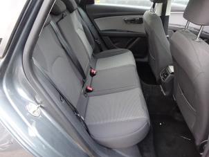Seat Leon ST 1.6 TDI 16V Samochód złomowany (2018, Szary)