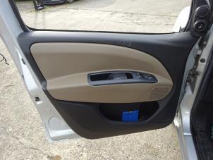 Opel Combo 1.6 CDTI 16V ecoFlex Samochód złomowany (2013, Szary)