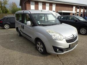 Opel Combo 1.6 CDTI 16V ecoFlex Samochód złomowany (2013, Szary)