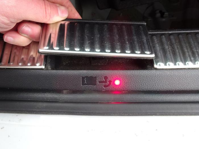 Skoda Superb Combi 1.6 TDI Skrotfordon (2017, WIT)