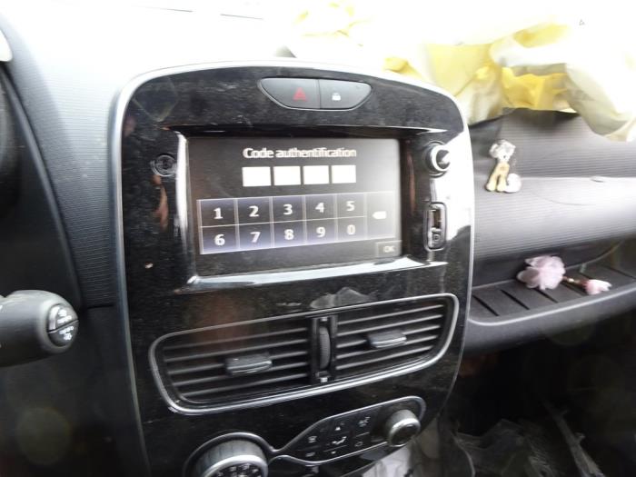 Renault Clio IV 0.9 Energy TCE 75 12V Épave (2020, Noir)