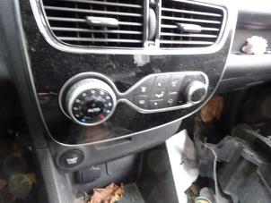 Renault Clio IV 0.9 Energy TCE 75 12V Épave (2020, Noir)