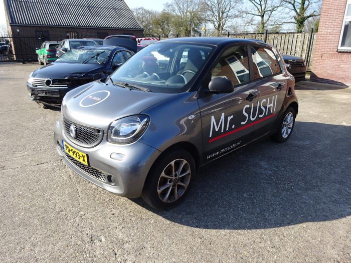 Smart Forfour 1.0 12V Samochód złomowany (2017, Szary)