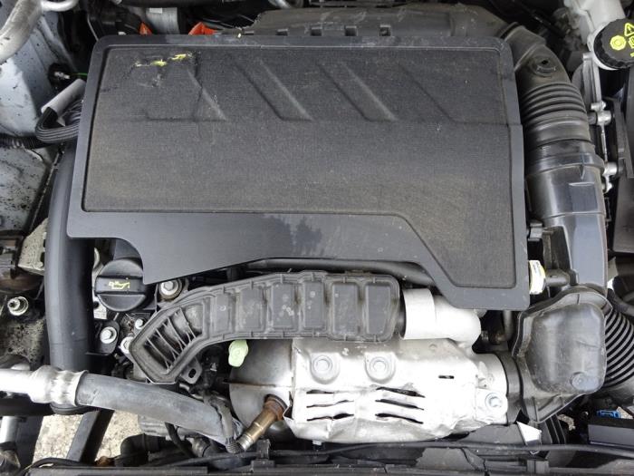 Peugeot 308 SW 1.2 12V PureTech 130 Vehículo de desguace (2022, Blanco)