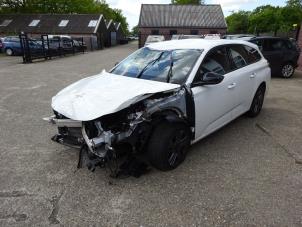Peugeot 308 SW 1.2 12V PureTech 130 Vehículo de desguace (2022, Blanco)