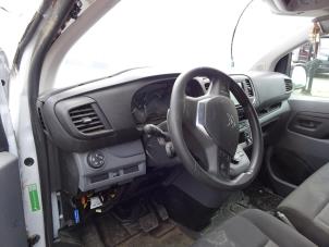 Citroen Jumpy 2.0 Blue HDI 145 Samochód złomowany (2023, Bialy)