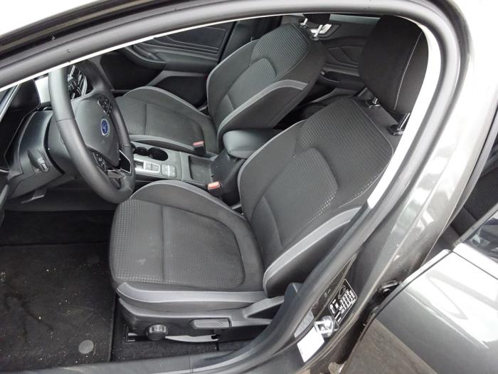 Ford Focus 4 1.0 Ti-VCT EcoBoost 12V 125 Salvage vehicle (2021, Gray)