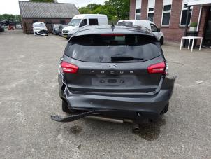 Ford Focus 4 1.0 Ti-VCT EcoBoost 12V 125 Épave (2021, Gris)