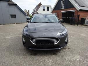 Ford Focus 4 1.0 Ti-VCT EcoBoost 12V 125 Épave (2021, Gris)