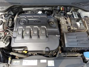Seat Leon 1.6 TDI 16V Samochód złomowany (2019, Bialy)