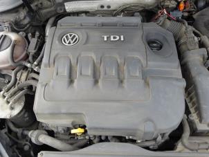 Volkswagen Golf VII 1.6 TDI 16V Épave (2014, Noir)