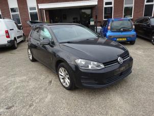 Volkswagen Golf VII 1.6 TDI 16V Épave (2014, Noir)