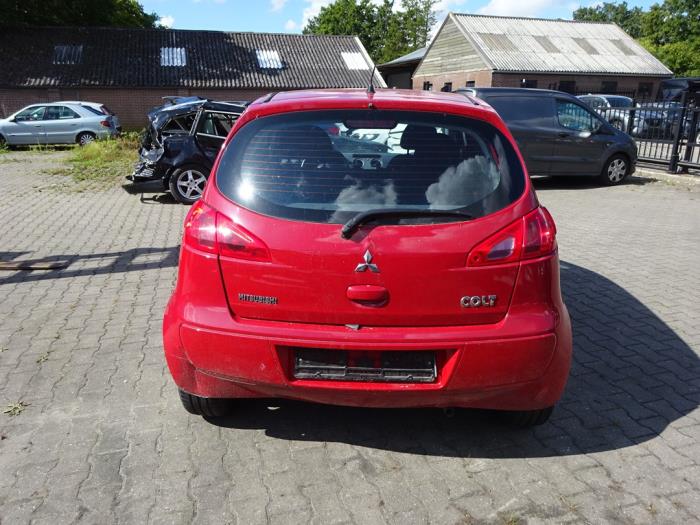 Mitsubishi Colt 1.1 12V Salvage vehicle (2008, Red)