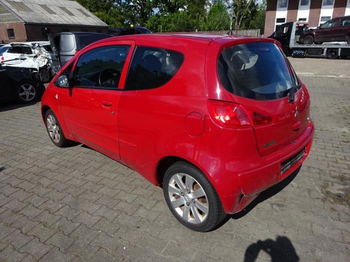 Mitsubishi Colt 1.1 12V Salvage vehicle (2008, Red)