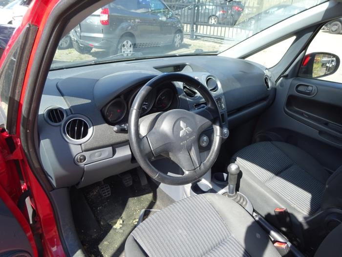 Mitsubishi Colt 1.1 12V Salvage vehicle (2008, Red)