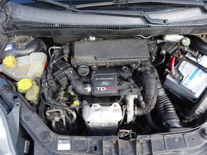 Ford Fiesta 5 1.4 TDCi Vehículo de desguace (2007, Gris)