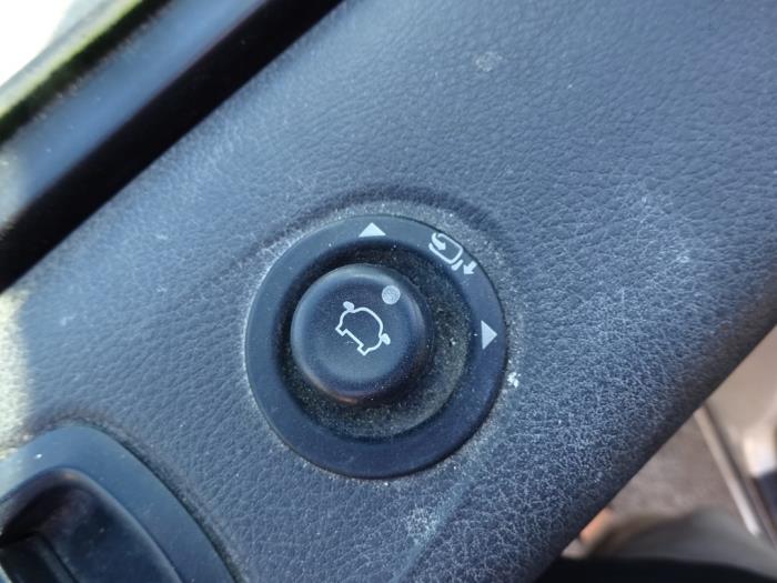 Ford Transit Custom 2.2 TDCi 16V Skrotfordon (2014, GRIJS)