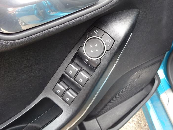 Ford Fiesta 7 1.0 EcoBoost 12V 100 Skrotfordon (2018, BLAUW)