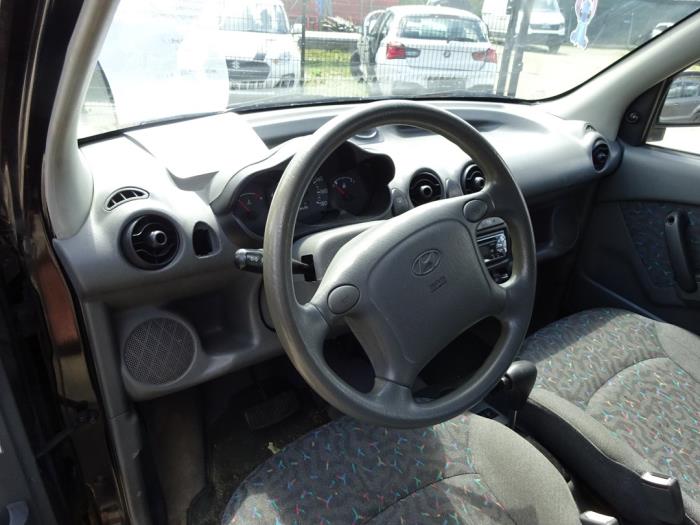 Hyundai Atos 1.0 12V Vehículo de desguace (2000, Negro)