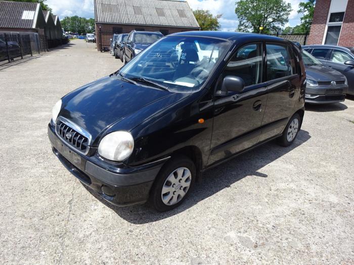 Hyundai Atos 1.0 12V Vehículo de desguace (2000, Negro)