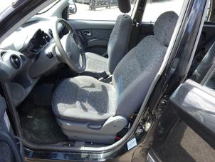 Hyundai Atos 1.0 12V Vehículo de desguace (2000, Negro)