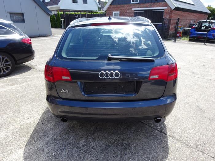 Audi A6 Avant 2.0 T FSI 16V Épave (2007, Gris)
