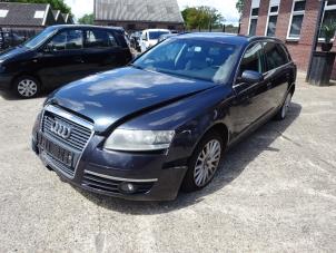 Audi A6 Avant 2.0 T FSI 16V Épave (2007, Gris)