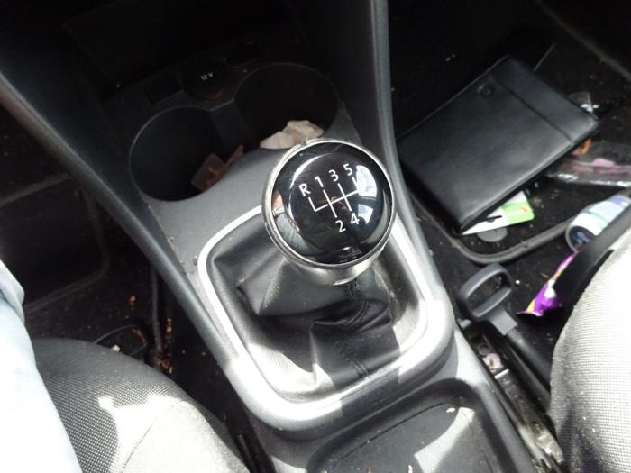 Volkswagen Polo V 1.2 TSI 16V BlueMotion Technology Vehículo de desguace (2016, Gris)