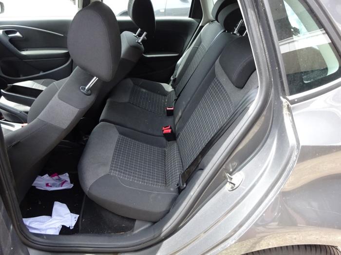 Volkswagen Polo V 1.2 TSI 16V BlueMotion Technology Vehículo de desguace (2016, Gris)