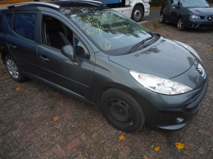 Peugeot 7 Sw We Wu 1 6 Hdi 16v Schrott Baujahr 08 Farbe Dunkel Grau Proxyparts De