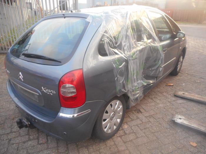 Citroen Xsara Picasso 1.6 HDi 16V 92 Vehículo de desguace (2008, Gris)