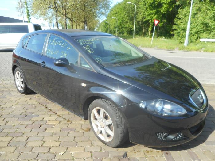 Seat Leon Unfallauto (2006, Schwarz)