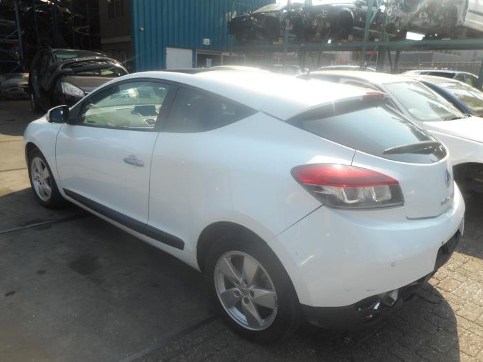 Renault Megane Iii Coupe Dz 1 5 Dci 105 Damaged Year Of Construction 10 Colour White Proxyparts Com