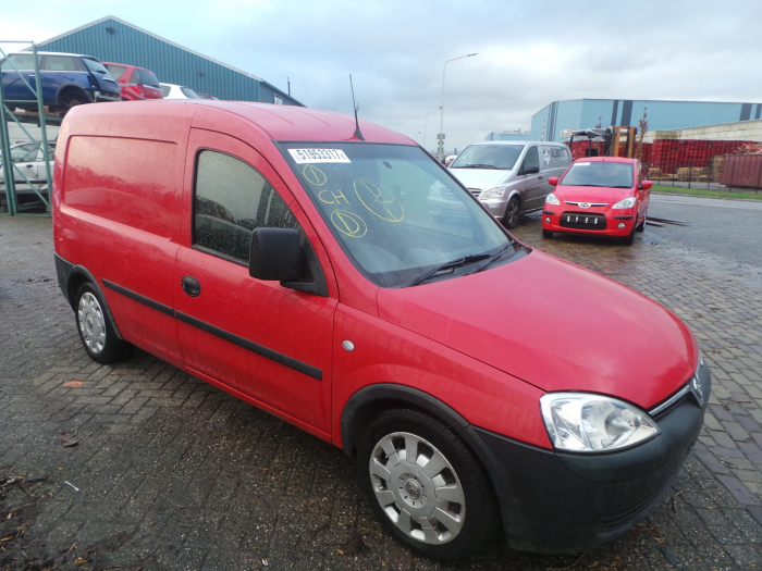 Opel Combo Corsa C 1 7 Cdti 16v Damaged Year Of Construction 07 Colour Red Proxyparts Com