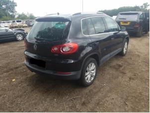 Volkswagen Tiguan 1.4 TSI 16V 4Motion Vehículo de desguace (2008, Negro)