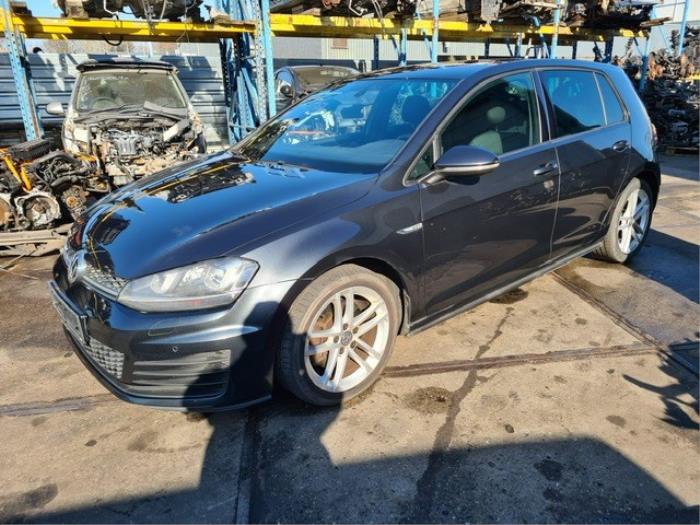 Volkswagen Golf VII 2.0 GTD 16V Skrotfordon (2013, METALLIC GRIJS)