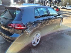Volkswagen Golf VII 2.0 GTD 16V Vehículo de desguace (2013, Metálico, Gris)