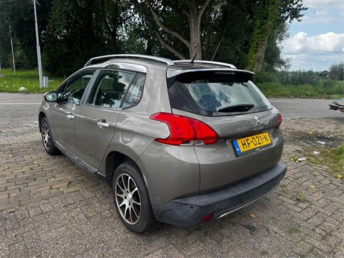Peugeot 2008 1.2 Vti 12V PureTech 82 Skrotfordon (2013, BRUIN)