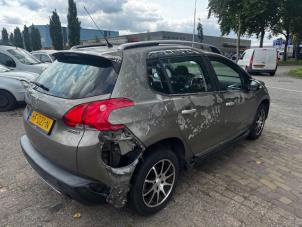 Peugeot 2008 1.2 Vti 12V PureTech 82 Vehículo de desguace (2013, Marrón)