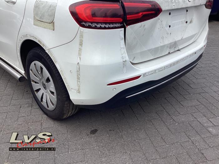 Mercedes B 2.0 B-200d Skrotfordon (2020, WIT)