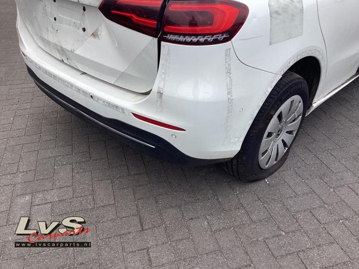 Mercedes B 2.0 B-200d Skrotfordon (2020, WIT)