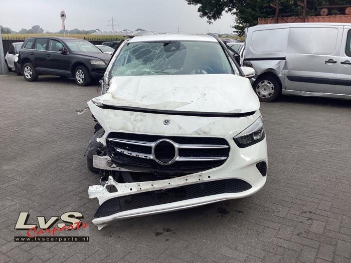 Mercedes B 2.0 B-200d Skrotfordon (2020, WIT)