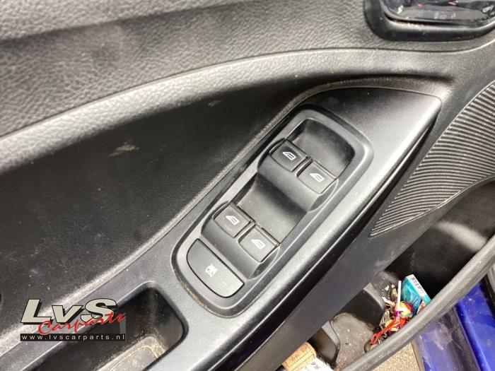 Ford Ka+ 1.2 Ti-VCT Schrottauto (2017, Blau)