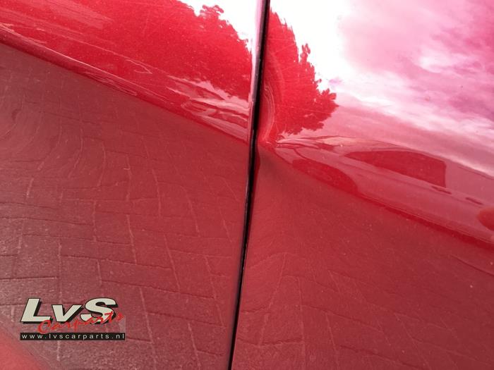 Ford Fiesta 7 1.5 TDCi 85 Épave (2018, Rouge)