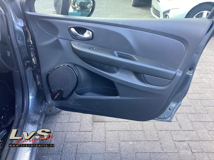 Renault Clio IV Estate/Grandtour 0.9 Energy TCE 90 12V Épave (2017, Gris)