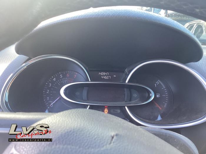 Renault Clio IV Estate/Grandtour 0.9 Energy TCE 90 12V Épave (2017, Gris)