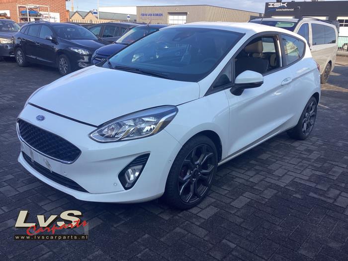 Ford Fiesta 7 1.1 Ti-VCT 12V 85 Épave (2018, Blanc)