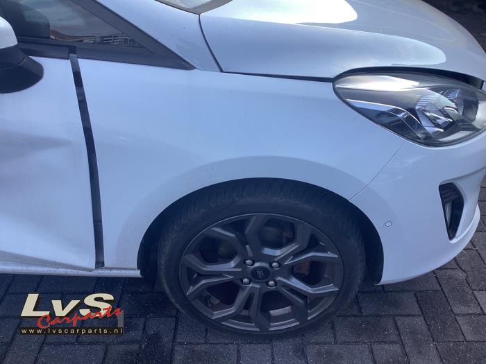 Ford Fiesta 7 1.1 Ti-VCT 12V 85 Épave (2018, Blanc)