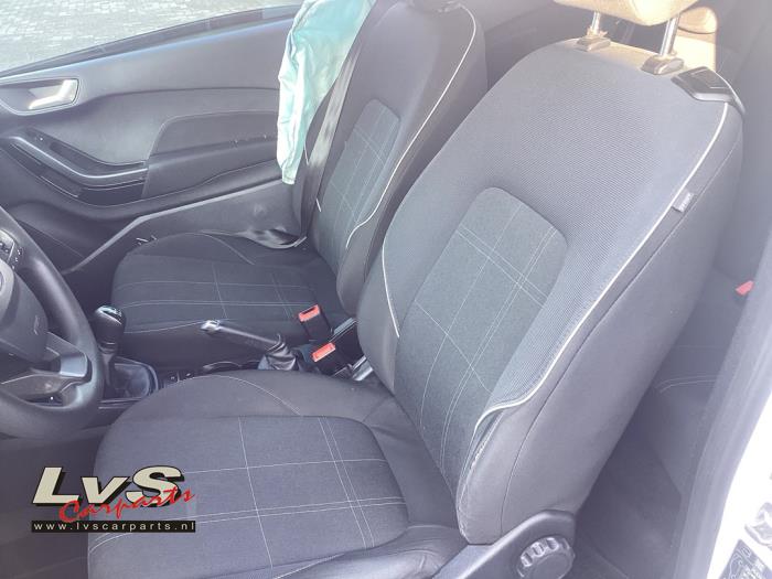 Ford Fiesta 7 1.1 Ti-VCT 12V 85 Épave (2018, Blanc)