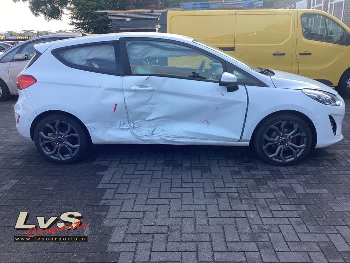 Ford Fiesta 7 1.1 Ti-VCT 12V 85 Épave (2018, Blanc)